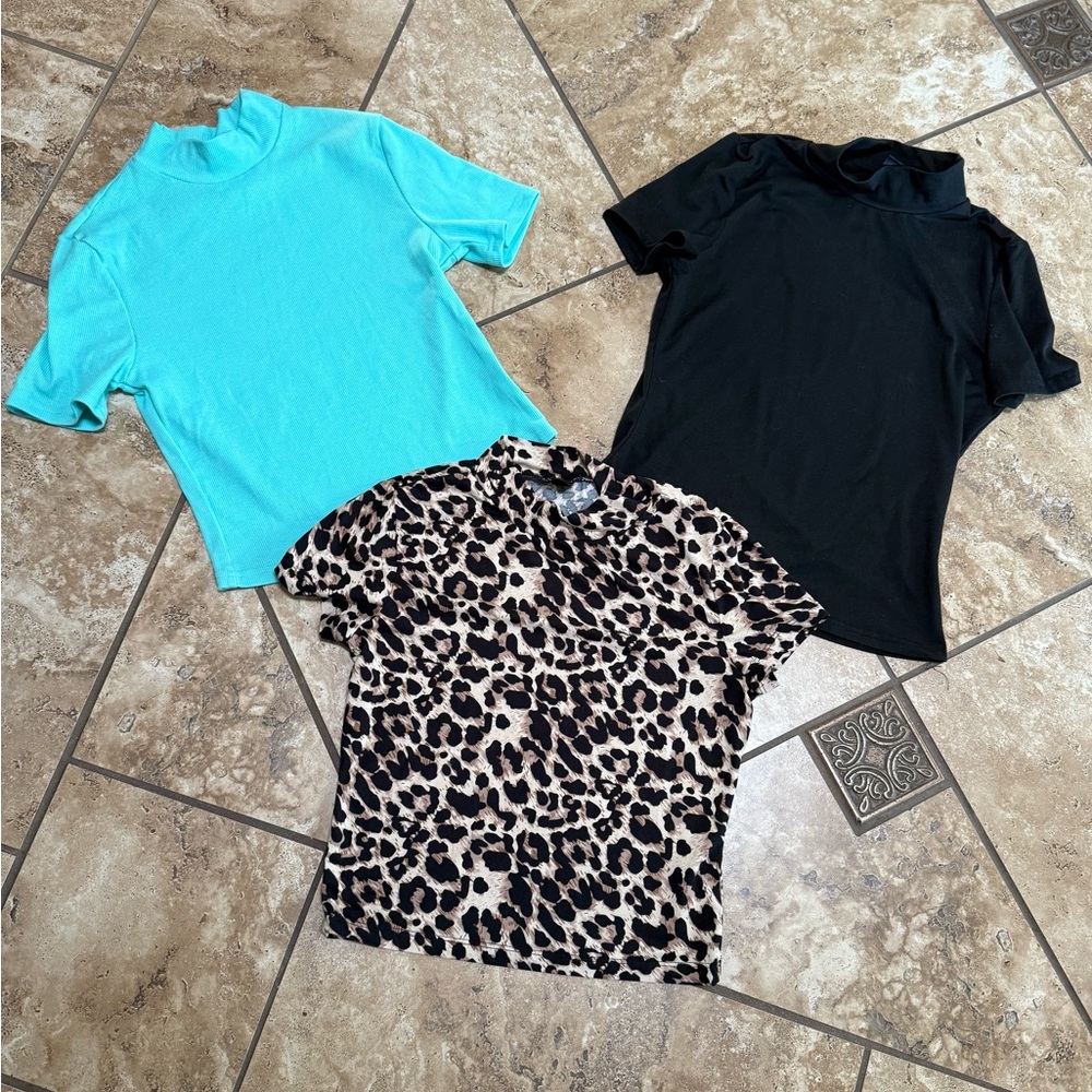 Shein mock neck Top bundle medium short sleeve